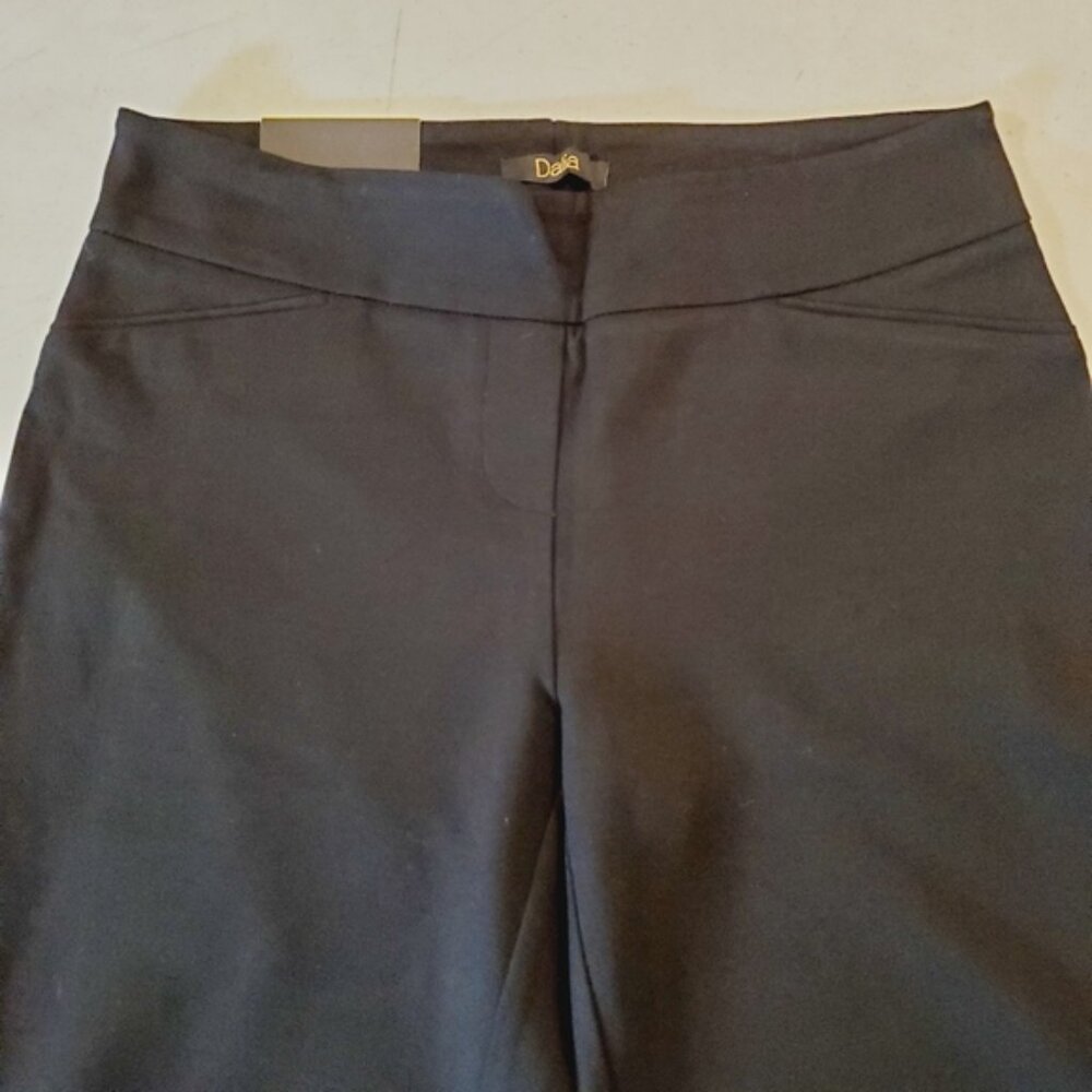 Dalia Ladies' Comfort Fit Sits at Waist Slim Leg Stretch Pull On Pant - Picture 2 of 7